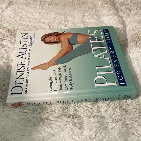 Pilates Hardback Exercise Fitness Workout Plan Book! EUC! Body Makeover! Health! - Picture 2 of 11
